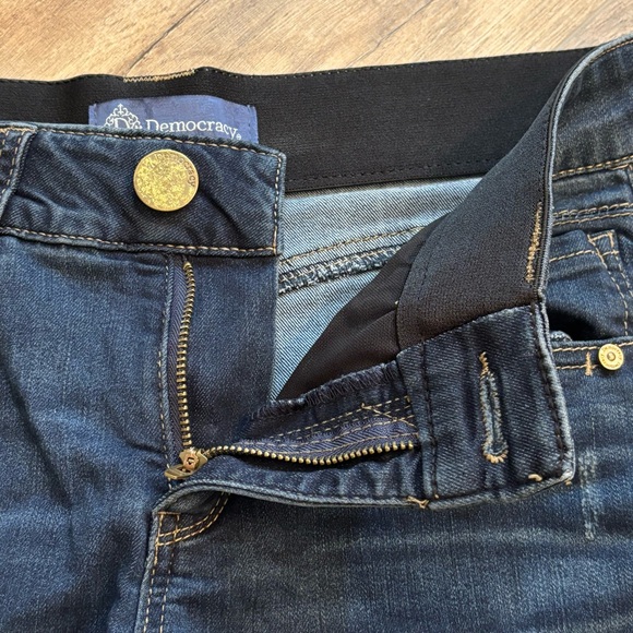 Democracy Ab Solution Denim Shorts High Waist Stretch Distressed Womens Size 4 - Picture 11 of 14